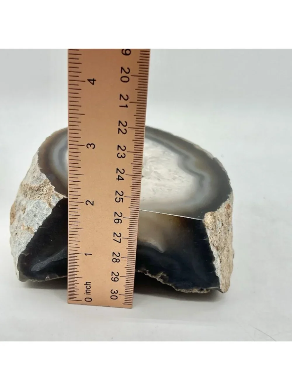 Natural Agate Geode Half Quartz Crystal Druzy Polished Stone Decor 4.25in